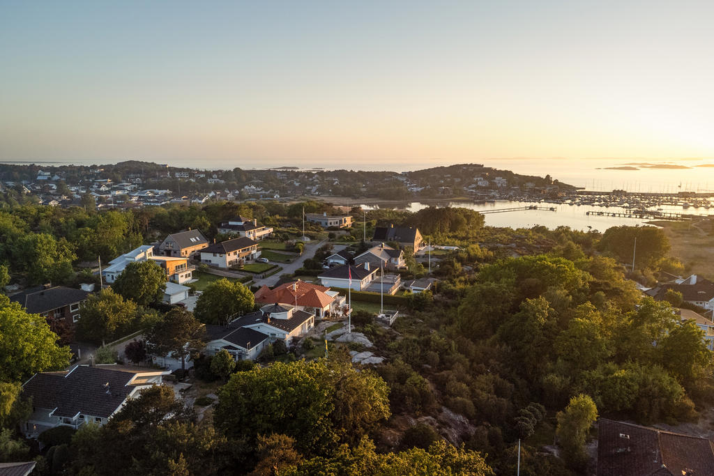 Dalbergavägen 22 - ett härligt havsnära läge med havsutsikt från tomten!