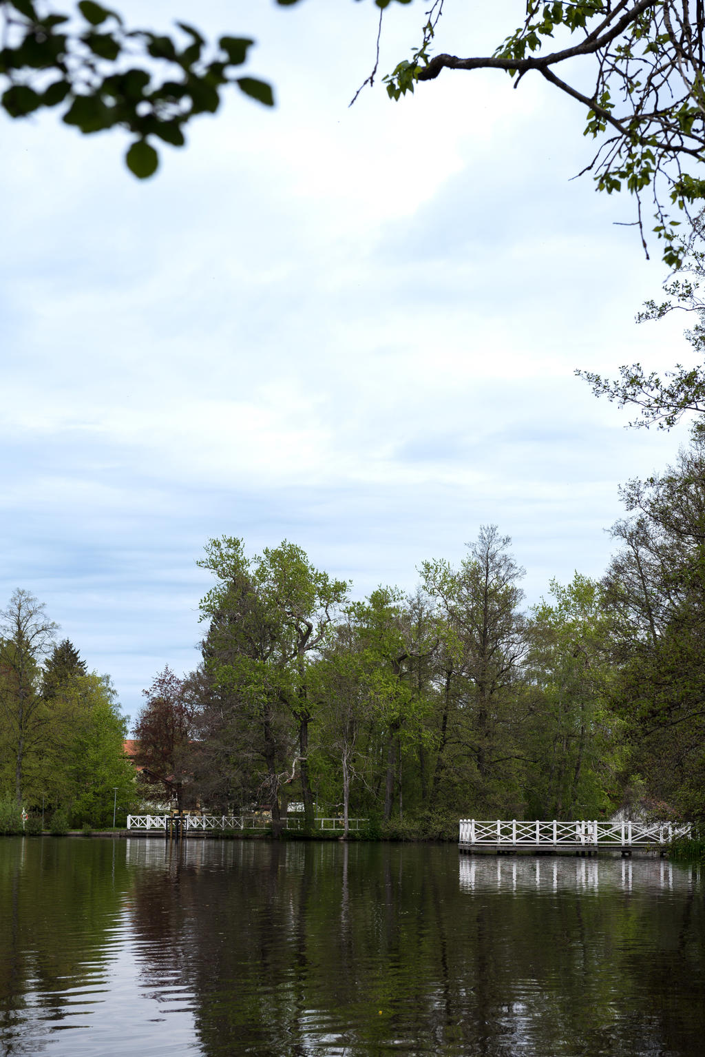 Närhet till Stadsparken och dammarna.