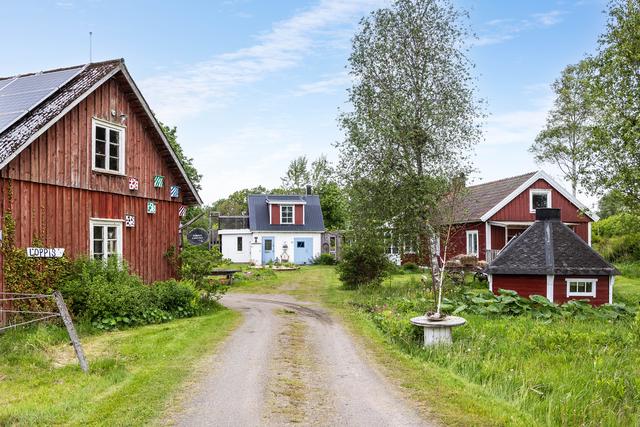 Vägen in till Torpet Längtan.
