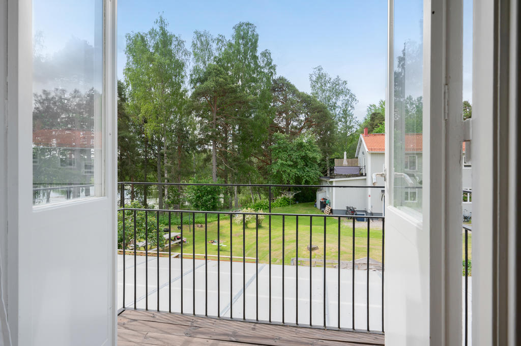 Vy från balkongen i sovrummet