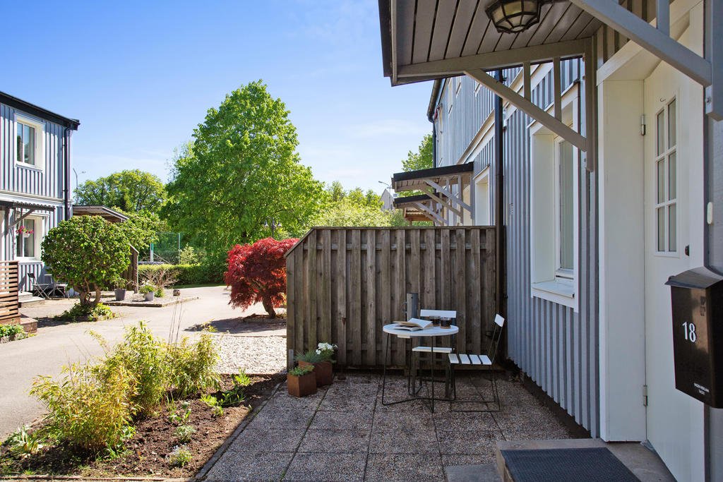 En rogivande plats att ta morgonkoppen på