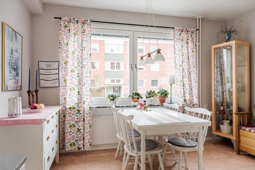 Plats för stort matbord