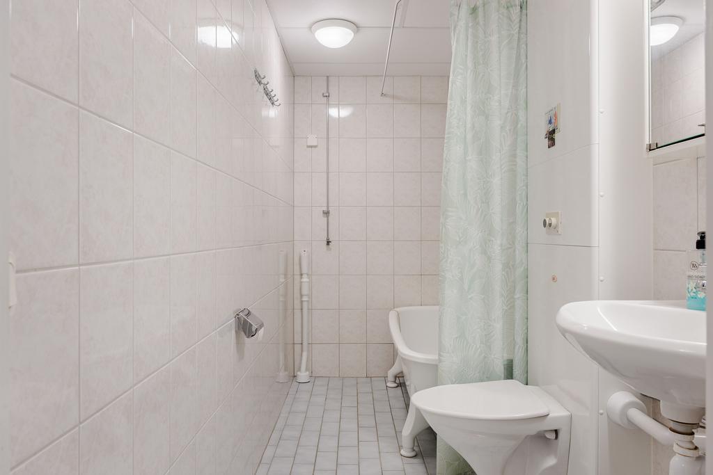 Badrum med uttag för tvättmaskin