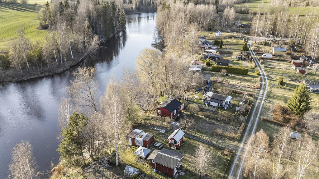 Vackert läge invid Hedströmmen