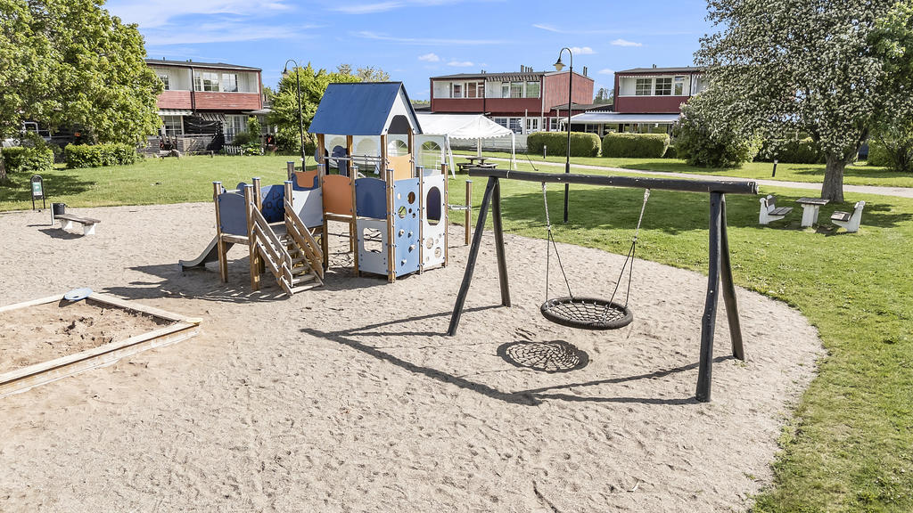 Lekplats i området
