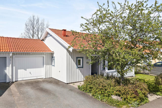 Vidbyggt garage, isolerad med golvvärme