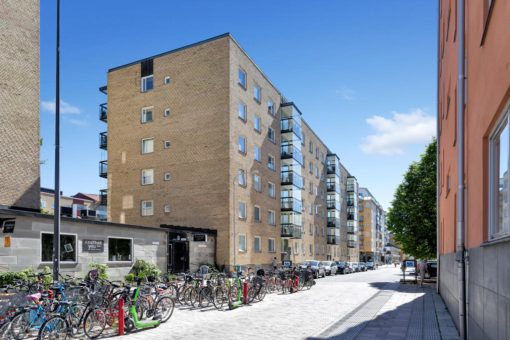 Fasad mot Dragarbrunnsgatan
