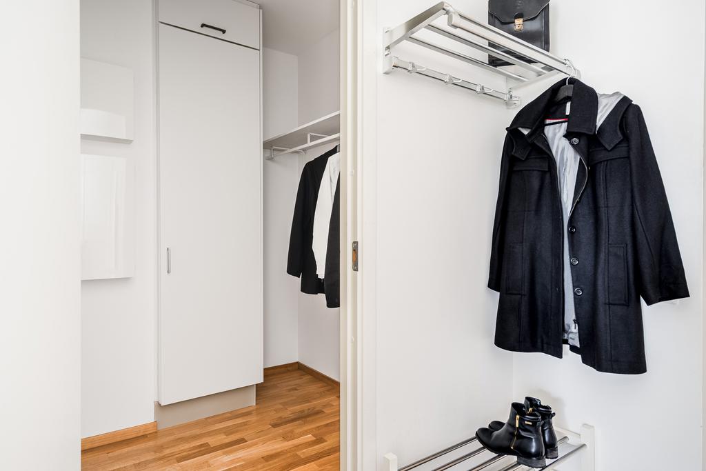 Avhängning i entréhall / klädkammare