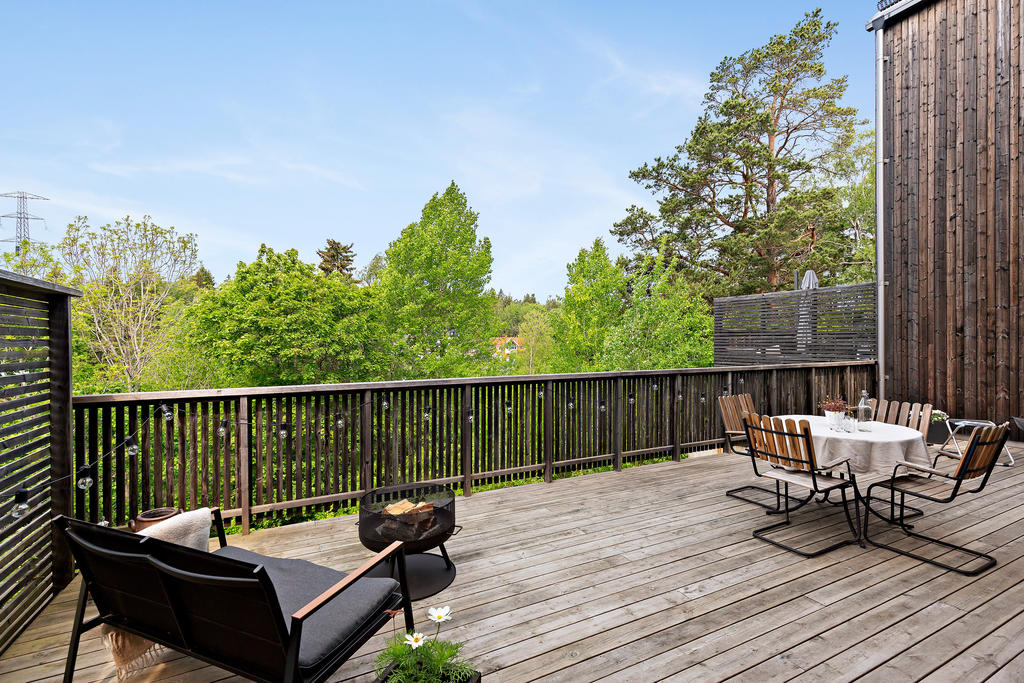 Underbar terrass i sydvästläge