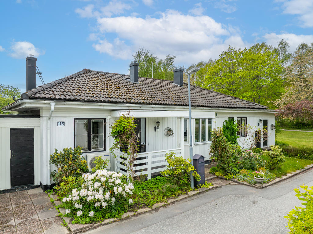 Fasad från öster