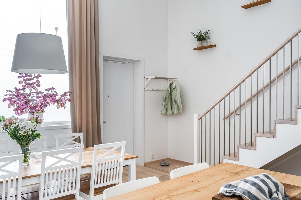Entrén välkomnar direkt in i lägenheten