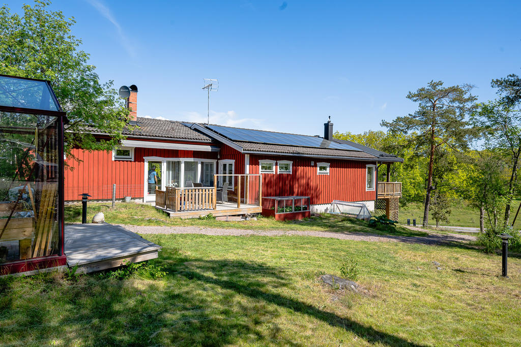 Huset med solig uteplats