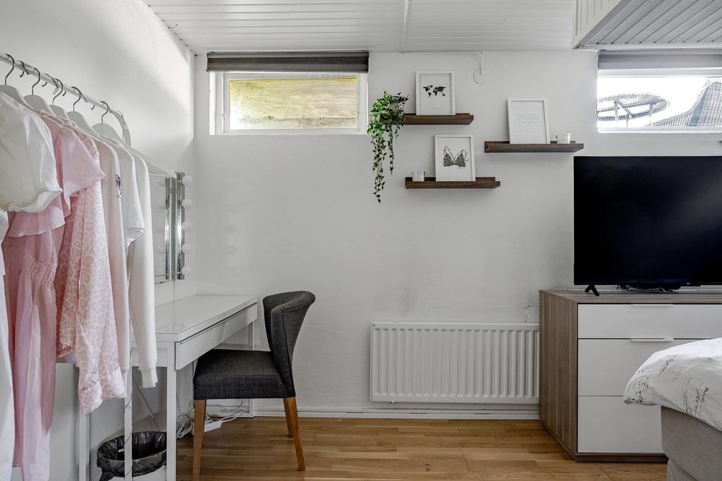Sovrum 4 i källarplan