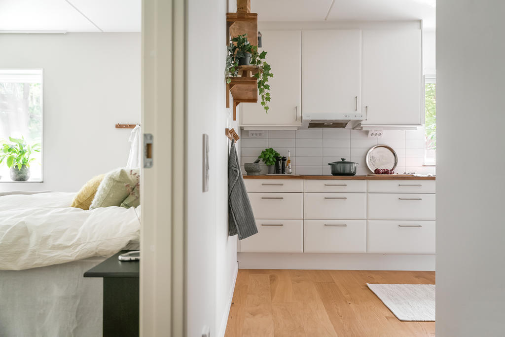 Kök och master bedroom i anlsutning