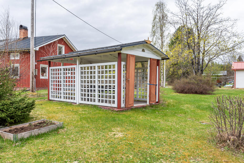 Paviljong för härliga sommarkvällar