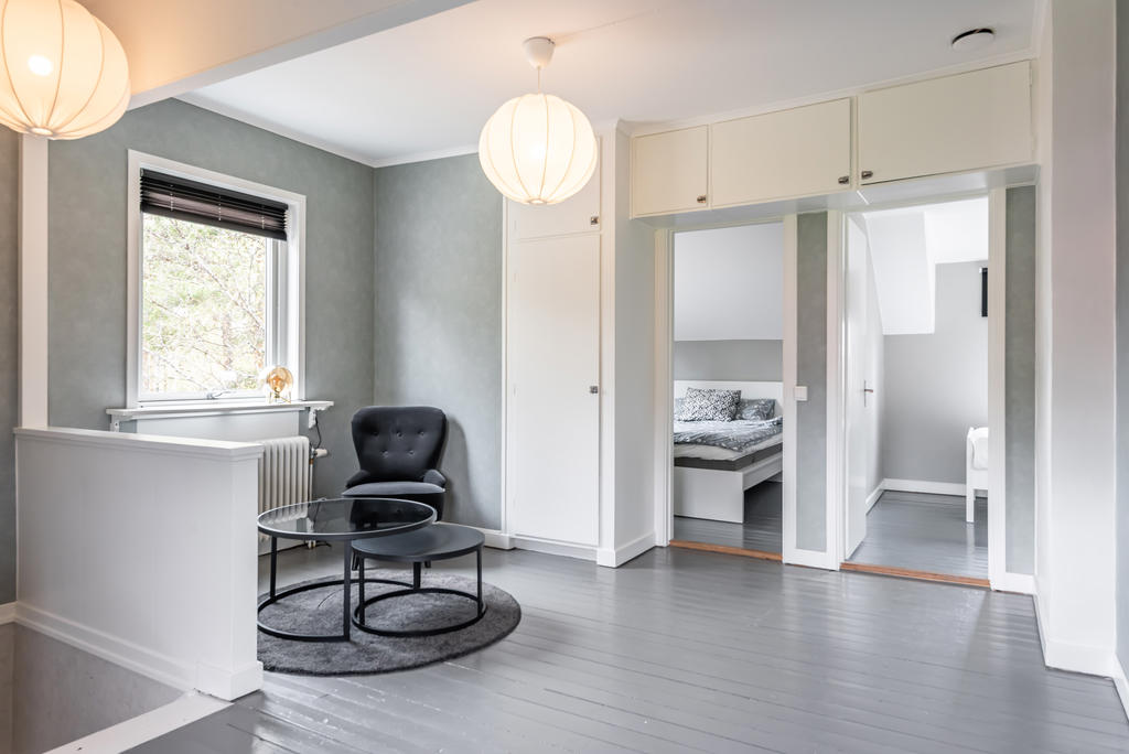 Hall på övre plan