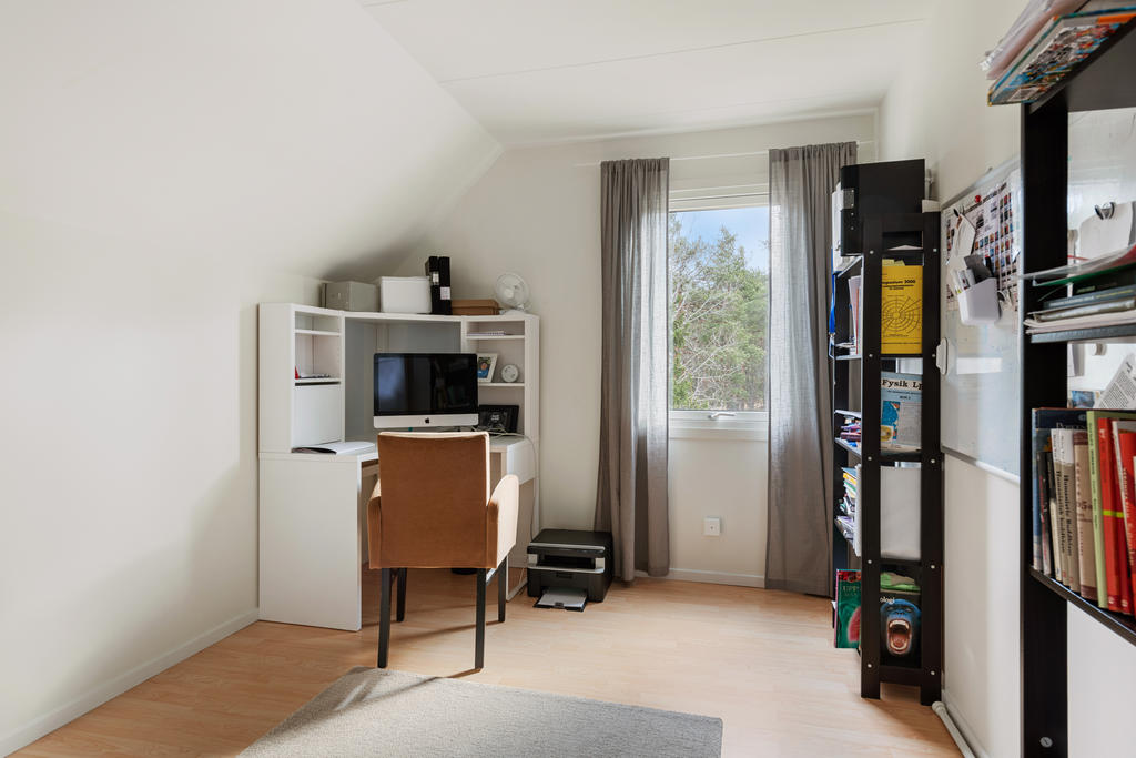 Kontor/sovrum på övre plan