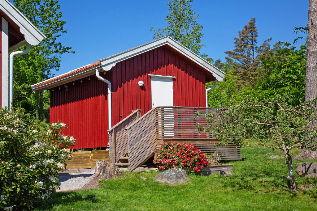 Gäststuga på framsidan