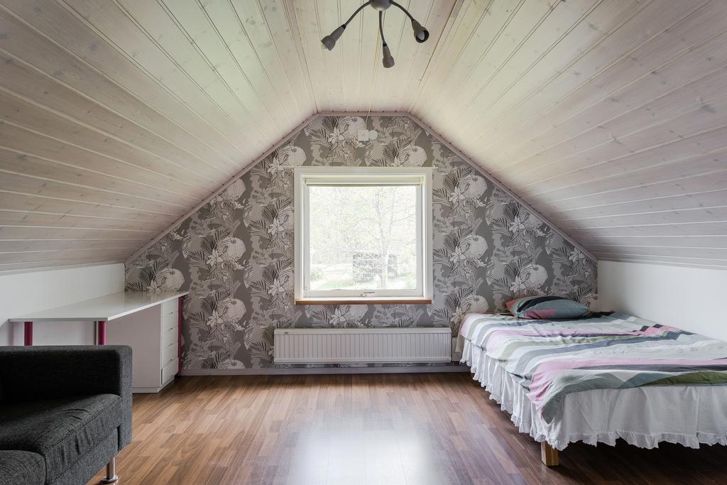Sovrum 3 ovanvåning
