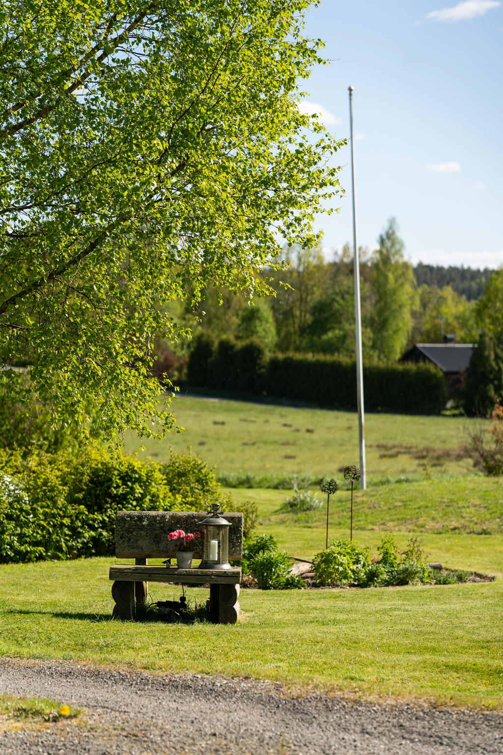 Egen flaggstång och fina planeringar.