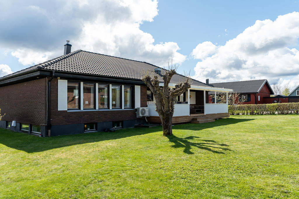 Baksida huset