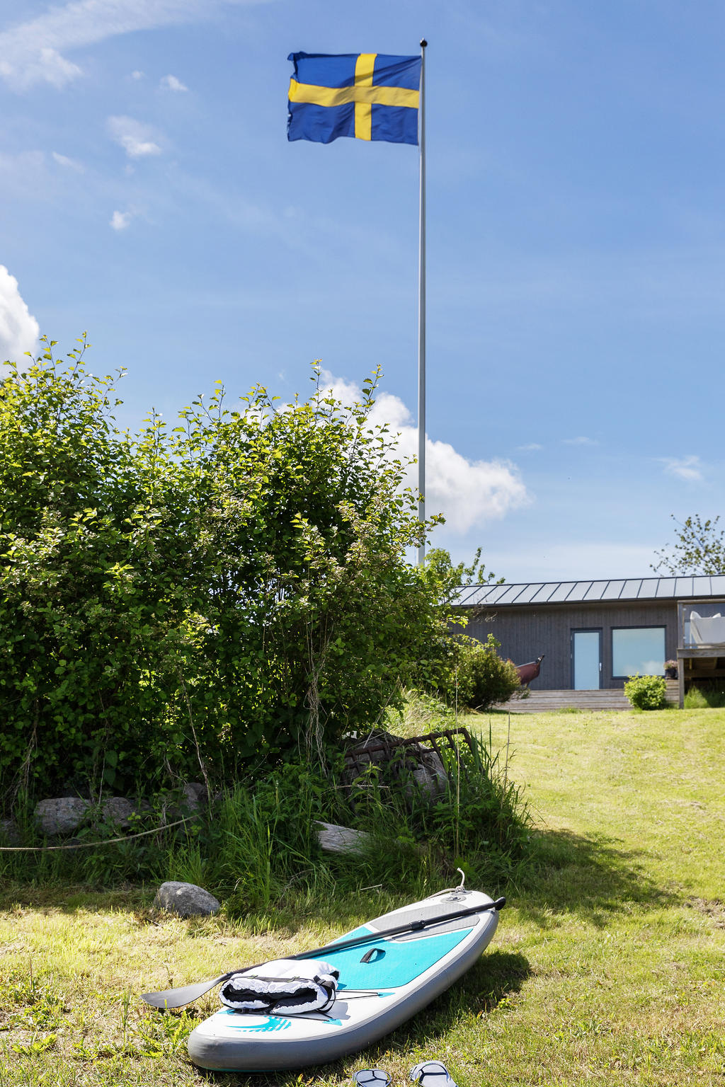 Självklart ska man ha egen flaggstång 