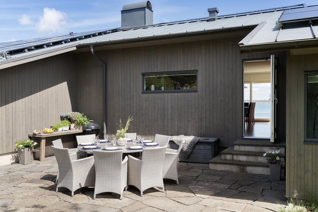 Uteplats med Fjäråsgnejs