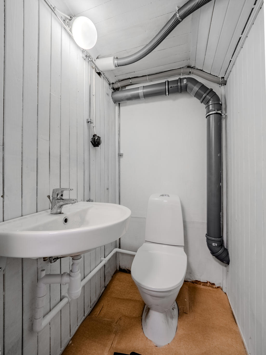 Toalett i källarplan 