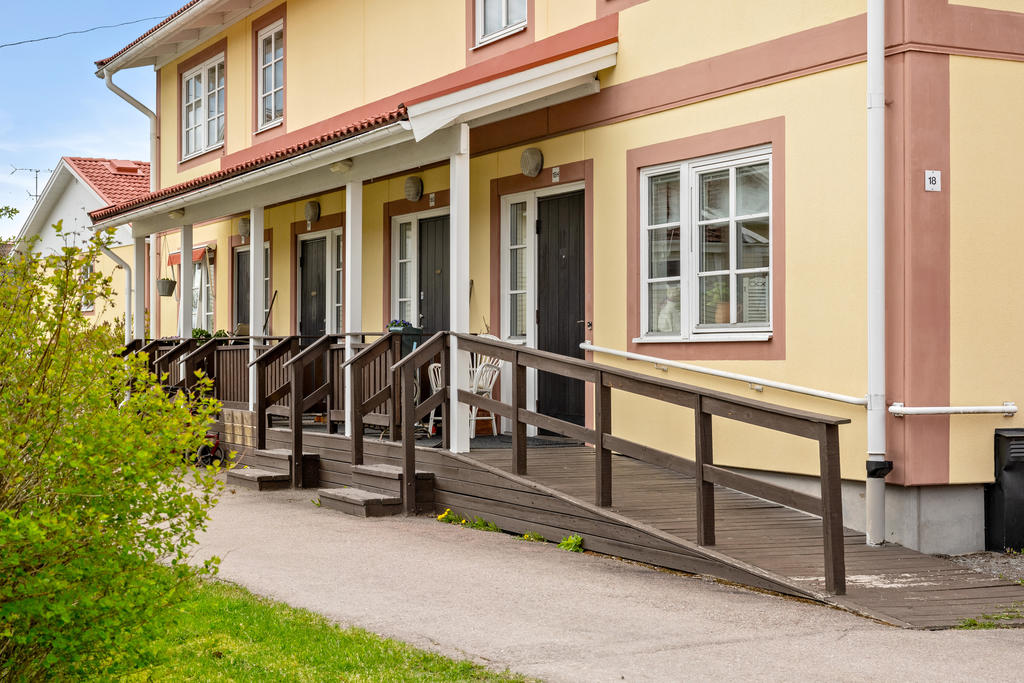 Fasad, framsida