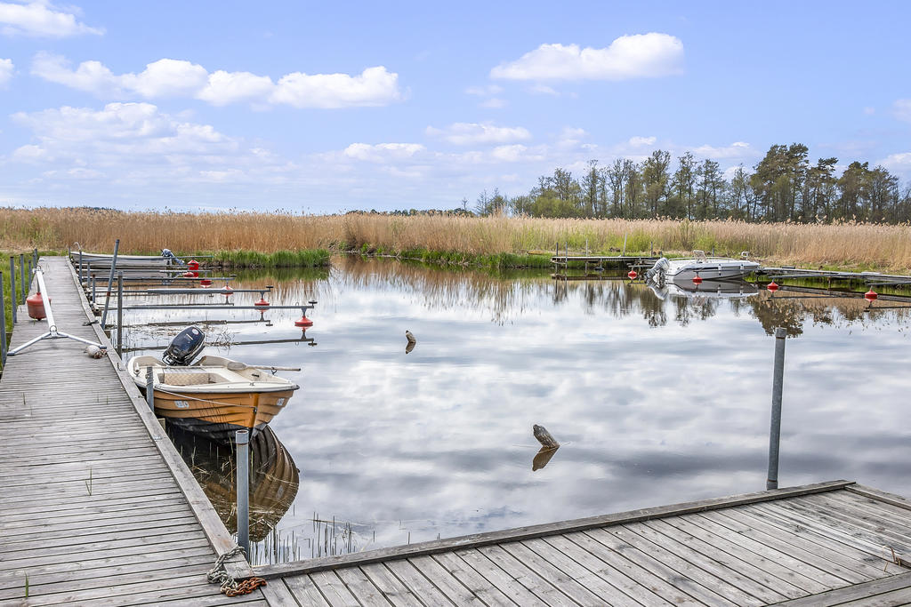 Båthamn i området 