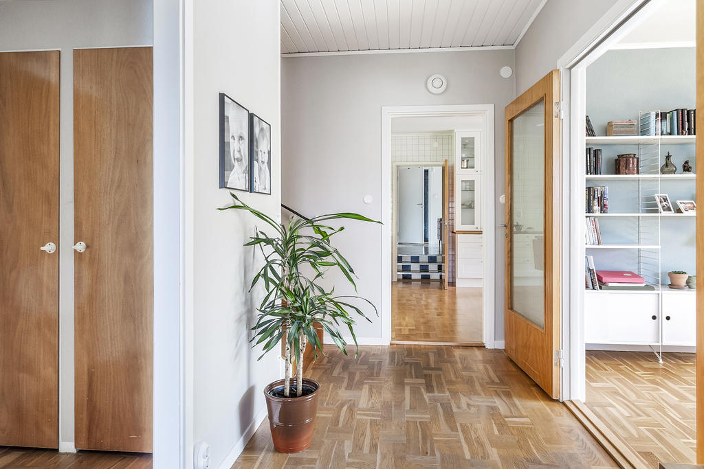 Inre hall