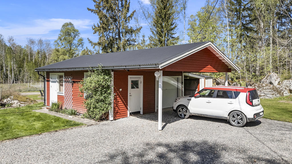 Garage och förråd 