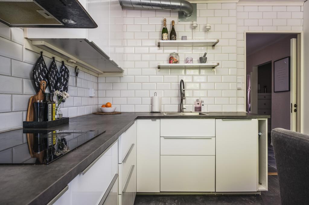 Renoverat kök i neutrala färger