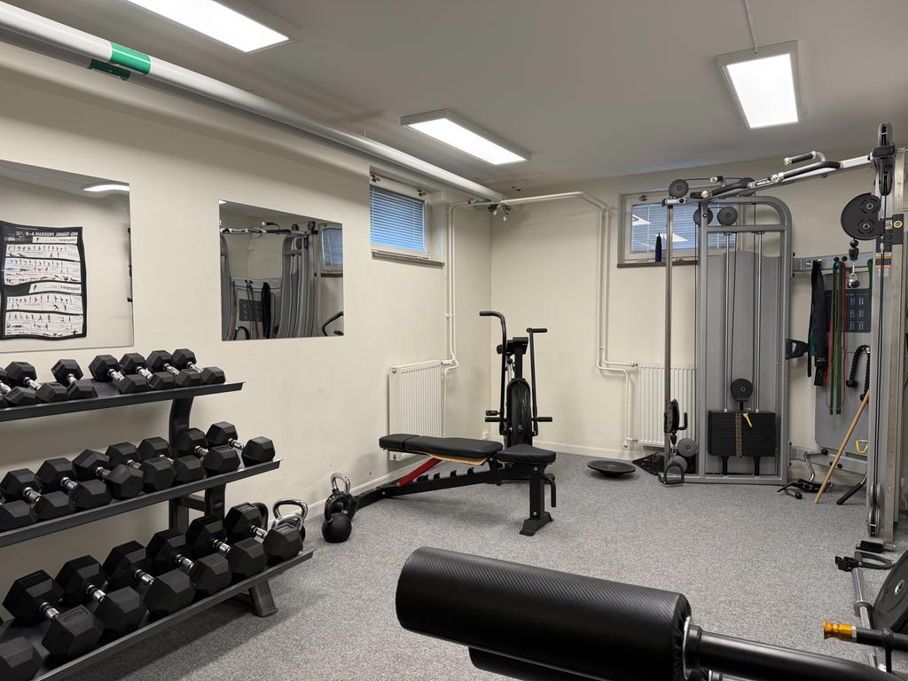 Föreningens gym i källaren.