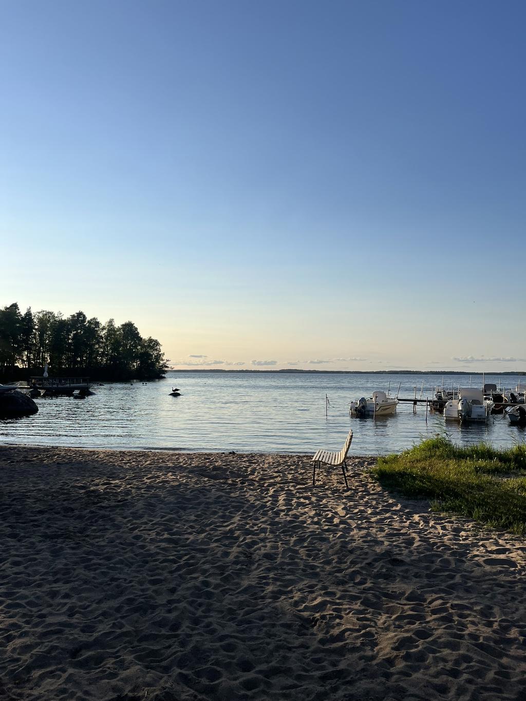 Hundalabadet, badplats i närheten