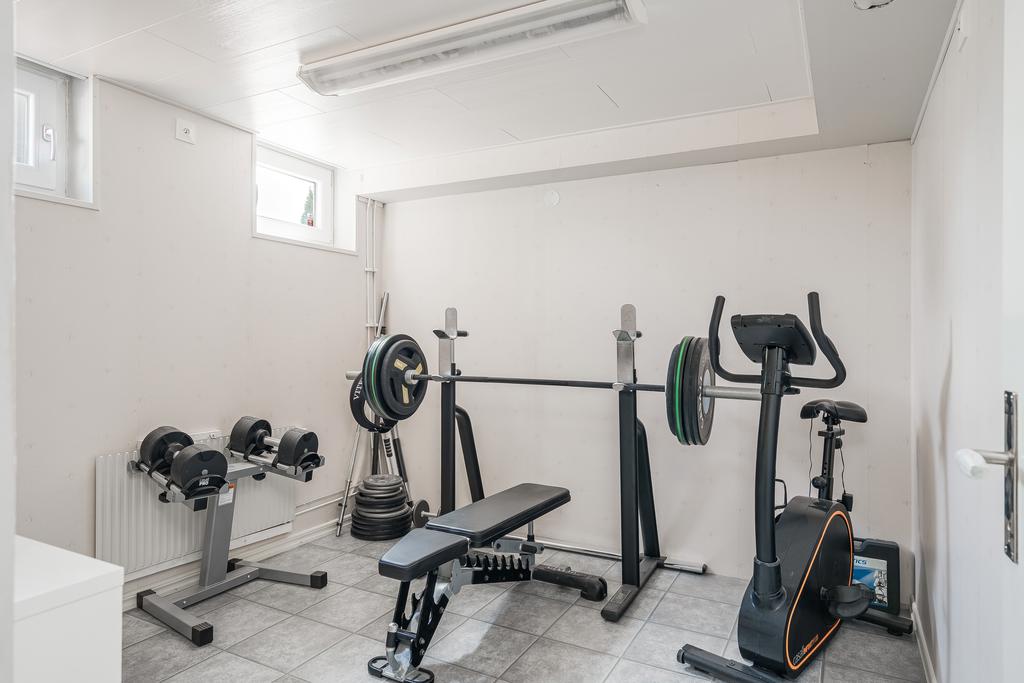 Rum i källaren med stengolv - möjlighet till gym 