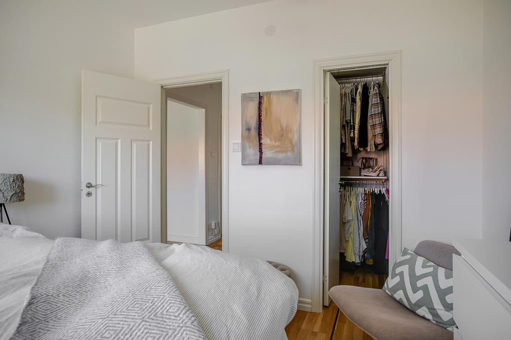 Sovrum med walkin closet