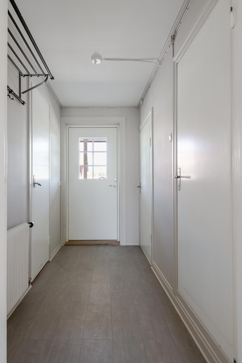 Groventré på väg ut