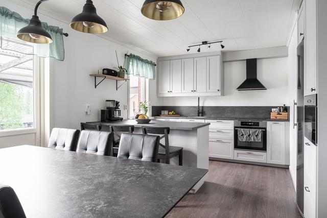 Renoverat kök med matplats