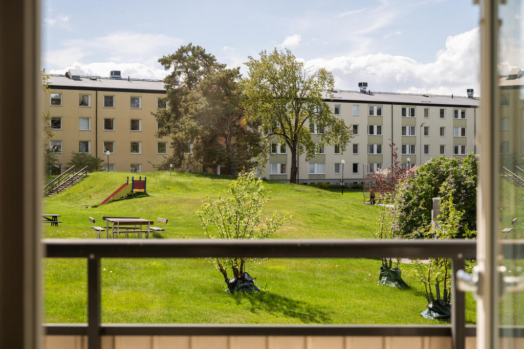 Balkongen som vetter mot den härliga innergården.