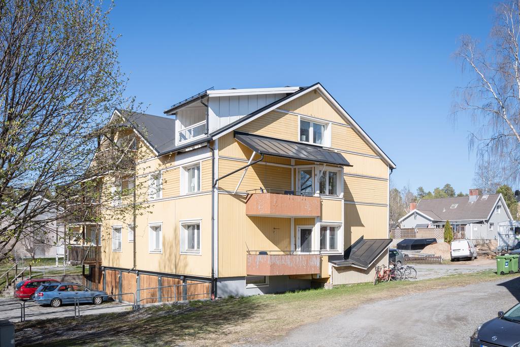 Vy från grannhuset.