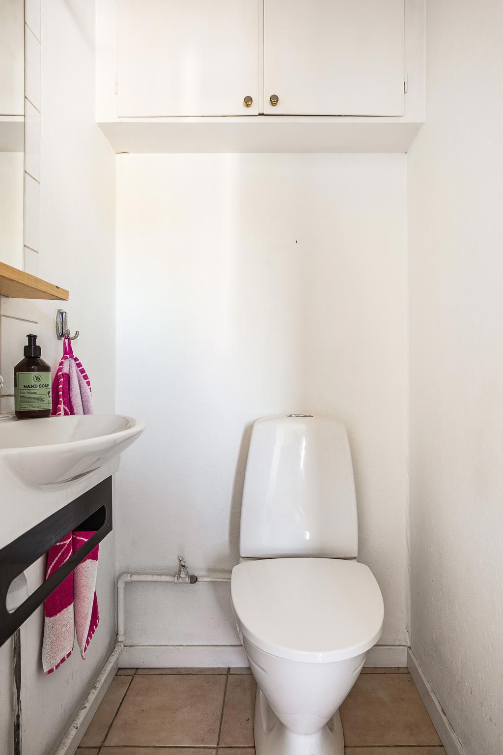 Separat WC ovanvåning