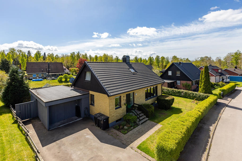 Välplanerat hus med boende i tre plan