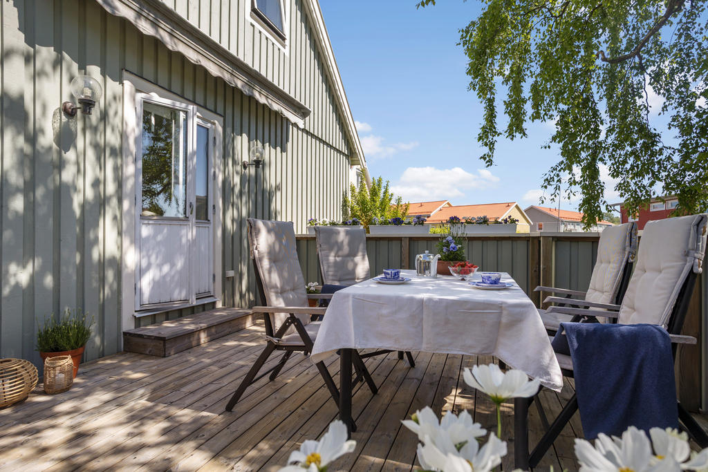 Uteplatsen på altanen för trevlig samvaro