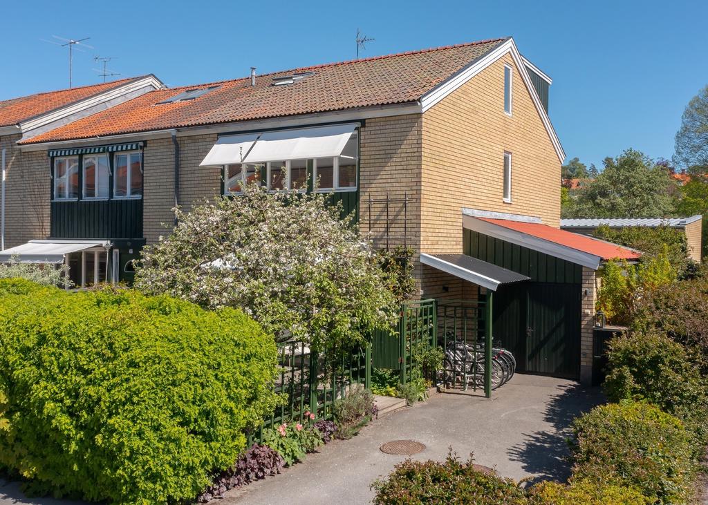 Eget garage och P - plats på Bovägen 20