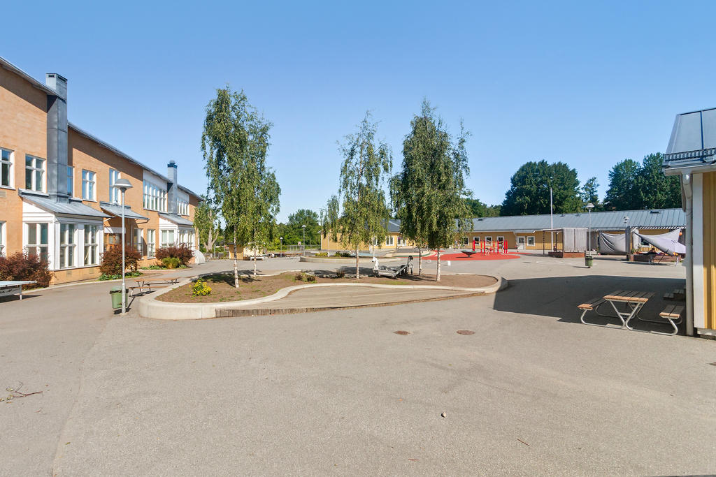 Träkvista skola