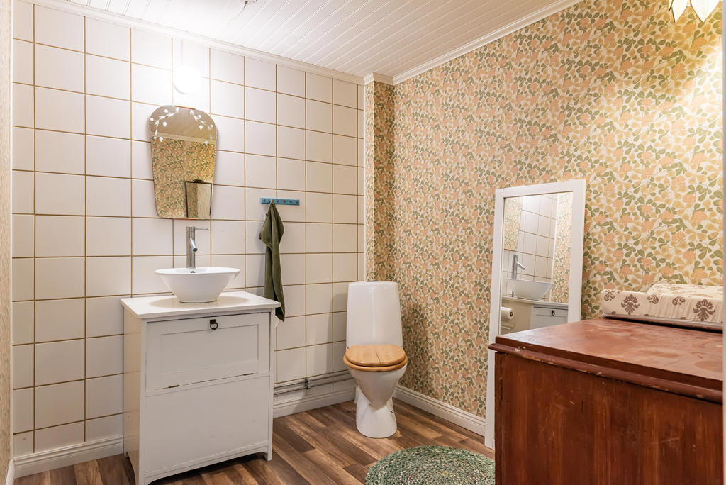 WC på övervåningen.