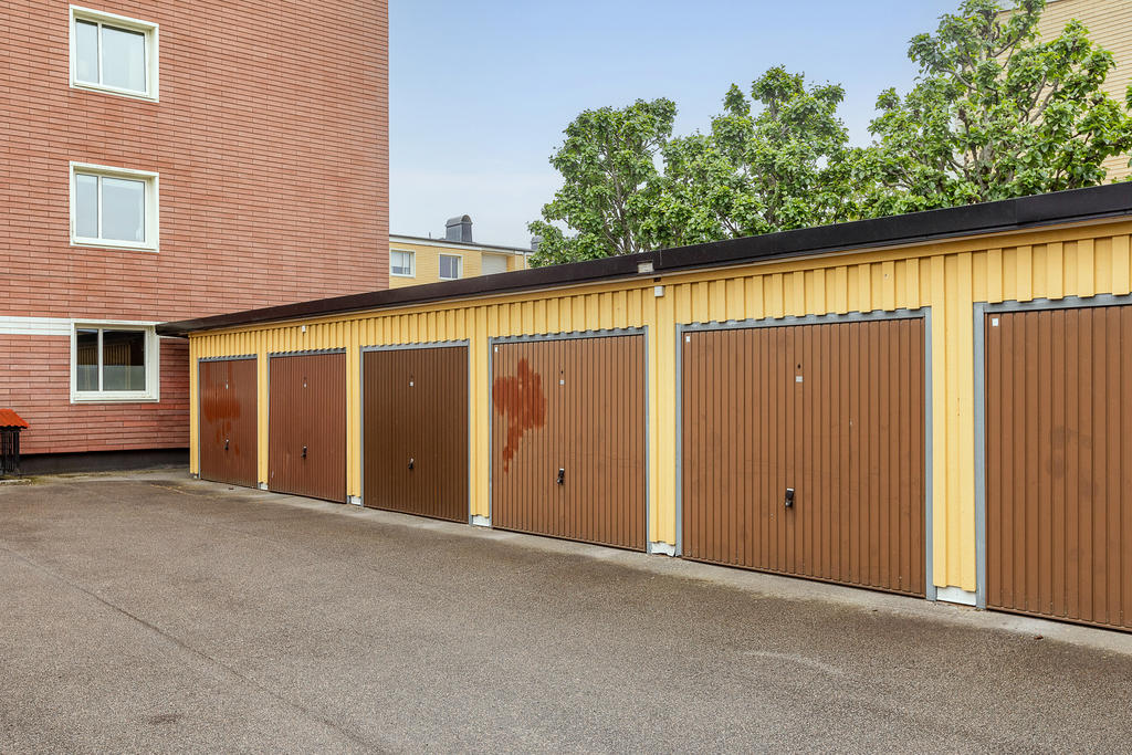 Garage finns att hyra