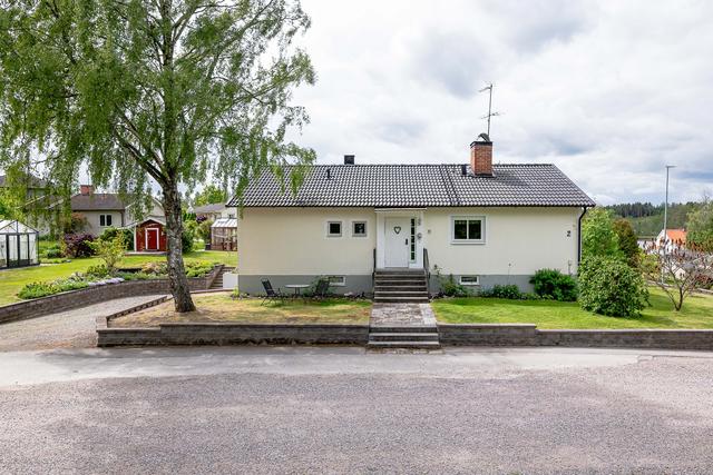 Fina Töverstavägen 2