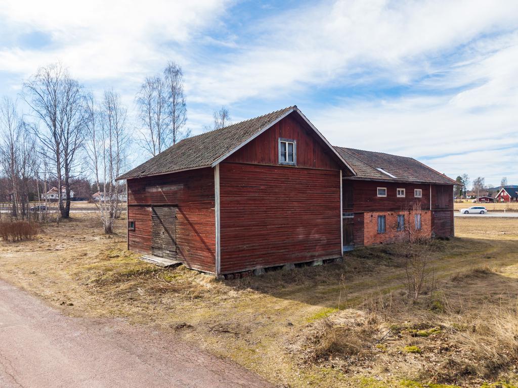 God synlighet från RV70 vilket ger utmärkta förutsättningar för verksamhet som vill både synas och växa.